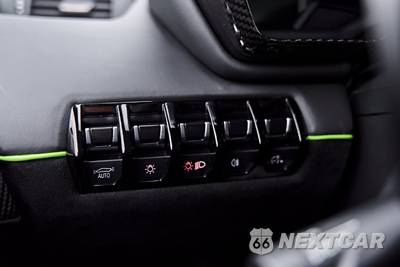 2016 Lamborghini Aventador LP 750-4 Superveloce Coupe - zdjęcie 80 z 99 - miniatura