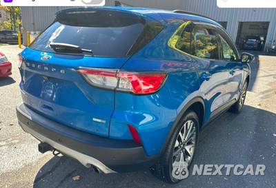2020 Ford Escape Titanium - zdjęcie 5 z 20 - miniatura