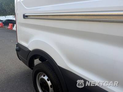 2018 Ford Transit 250 Cargo Van w/RH Sliding Door Medium Roof 147.6" WB - zdjęcie 24 z 74 - miniatura