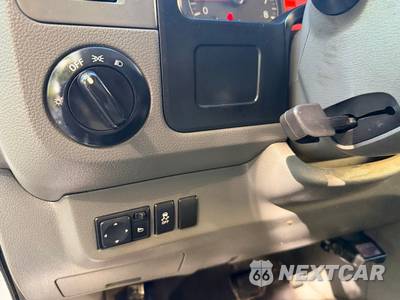 2020 Nissan NV3500 HD Cargo SL High Roof 146.1" WB - zdjęcie 62 z 74 - miniatura