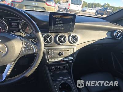 2018 Mercedes-Benz GLA 250 4MATIC - zdjęcie 11 z 26 - miniatura