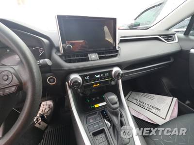 2025 Toyota RAV4 XLE - zdjęcie 11 z 20 - miniatura