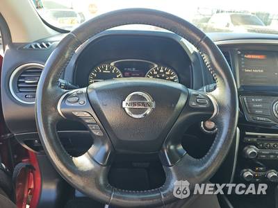 2017 Nissan Pathfinder SV - zdjęcie 10 z 30 - miniatura