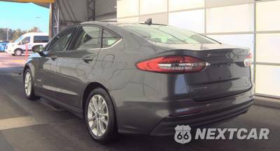 2019 Ford Fusion Hybrid SE - zdjęcie 8 z 25 - miniatura