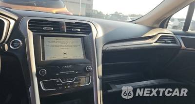2019 Ford Fusion Hybrid SE - zdjęcie 18 z 25 - miniatura