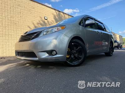2015 Toyota Sienna LE 8-Passenger 119.3" WB - zdjęcie 1 z 85 - miniatura