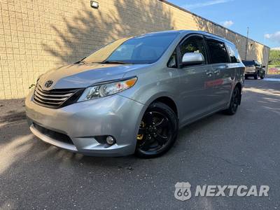 2015 Toyota Sienna LE 8-Passenger 119.3" WB - zdjęcie 2 z 85 - miniatura