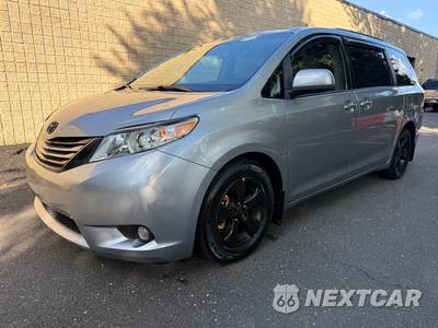 2015 Toyota Sienna LE 8-Passenger 119.3" WB - zdjęcie 7 z 85 - miniatura