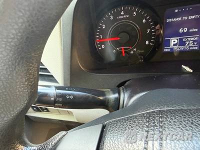 2015 Toyota Sienna LE 8-Passenger 119.3" WB - zdjęcie 75 z 85 - miniatura