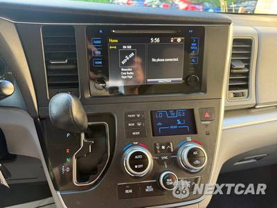 2015 Toyota Sienna LE 8-Passenger 119.3" WB - zdjęcie 77 z 85 - miniatura
