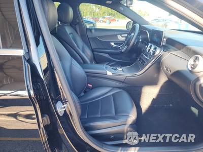 2020 Mercedes-Benz C 300 4MATIC Sedan - zdjęcie 8 z 33 - miniatura