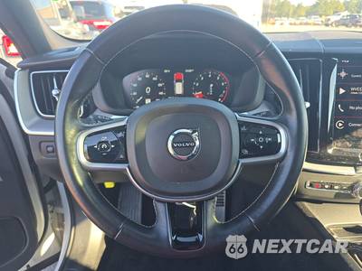 2021 Volvo XC60 T5 R-Design - zdjęcie 10 z 28 - miniatura