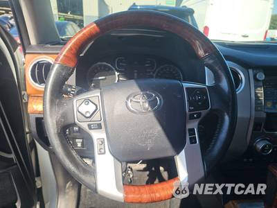 2020 Toyota Tundra 1794 Edition Crew Cab Short Bed - zdjęcie 10 z 25 - miniatura