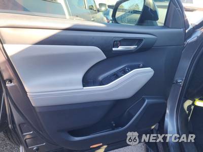 2022 Toyota Highlander XLE - zdjęcie 9 z 25 - miniatura