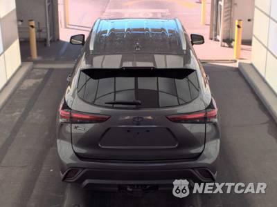 2022 Toyota Highlander XLE - zdjęcie 5 z 25 - miniatura