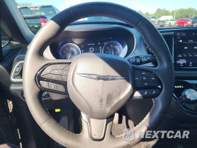 2022 Chrysler Pacifica Touring L 121.6" WB - zdjęcie 10 z 33 - miniatura