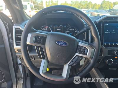 2022 Ford Super Duty F-350 Lariat Crew Cab Long Bed - zdjęcie 10 z 21 - miniatura