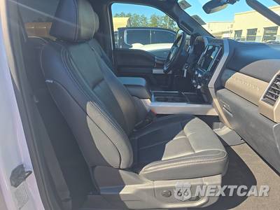 2022 Ford Super Duty F-350 Lariat Crew Cab Long Bed - zdjęcie 8 z 21 - miniatura