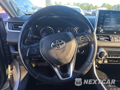 2021 Toyota RAV4 XLE Premium - zdjęcie 10 z 28 - miniatura