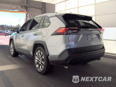 2021 Toyota RAV4 XLE Premium - zdjęcie 6 z 28 - miniatura