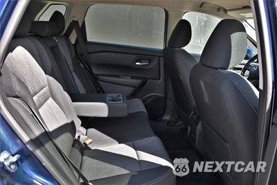 2025 Nissan Rogue SV - zdjęcie 14 z 18 - miniatura