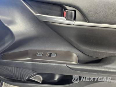 2022 Toyota Camry SE - zdjęcie 6 z 6 - miniatura