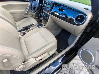 2013 Volkswagen Beetle Convertible 2.5L - zdjęcie 38 z 51 - miniatura