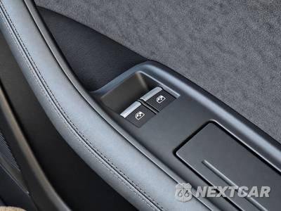2021 Audi RS Q8 - zdjęcie 48 z 51 - miniatura