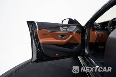 2023 Mercedes-Benz AMG GT 63 4MATIC - zdjęcie 38 z 50 - miniatura
