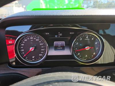 2018 Mercedes-Benz E 300 4MATIC Sedan - zdjęcie 12 z 24 - miniatura