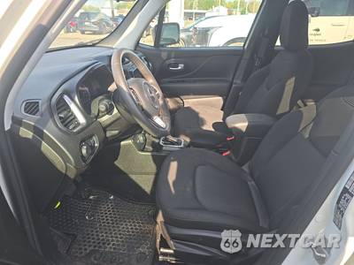 2023 Jeep Renegade Latitude - zdjęcie 7 z 20 - miniatura