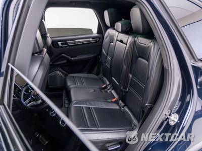 2021 Porsche Cayenne GTS - zdjęcie 16 z 35 - miniatura