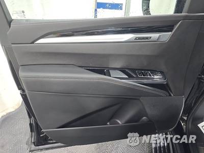 2026 Cadillac Escalade Sport 1SC - zdjęcie 9 z 18 - miniatura