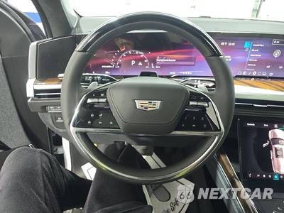 2026 Cadillac Escalade Platinum Sport 1SH - zdjęcie 10 z 18 - miniatura