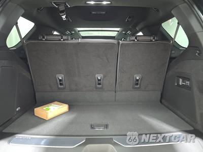 2026 Cadillac Escalade Sport 1SC - zdjęcie 17 z 18 - miniatura