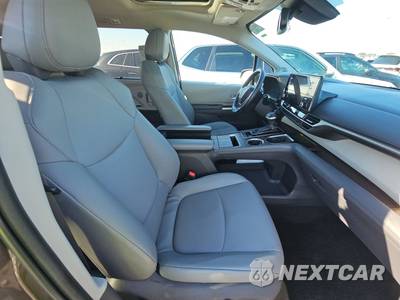 2021 Toyota Sienna XLE 7-Passenger 120.5" WB - zdjęcie 8 z 39 - miniatura