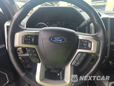 2020 Ford Super Duty F-250 Lariat Crew Cab Medium Bed - zdjęcie 10 z 40 - miniatura