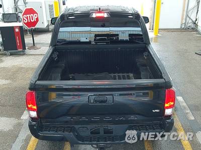 2017 Toyota Tacoma TRD Sport Crew Cab Medium Bed - zdjęcie 5 z 39 - miniatura
