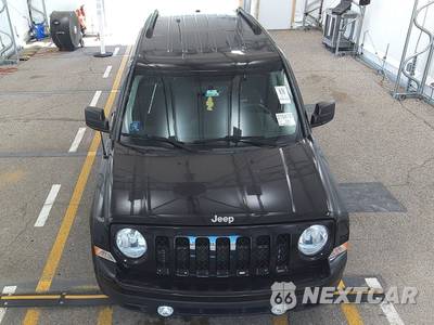 2016 Jeep Patriot Latitude - zdjęcie 2 z 41 - miniatura