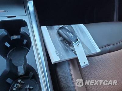 2021 Ford Explorer King Ranch - zdjęcie 21 z 22 - miniatura