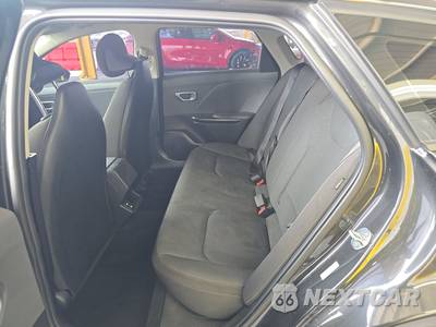 2025 Kia K4 LXS - zdjęcie 13 z 45 - miniatura