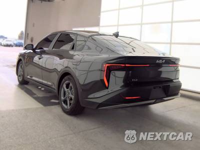 2025 Kia K4 LXS - zdjęcie 6 z 45 - miniatura