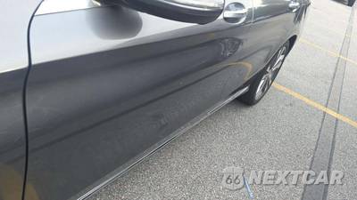 2017 Mercedes-Benz C 300 Sedan - zdjęcie 24 z 25 - miniatura