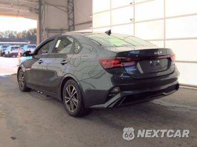 2024 Kia Forte LXS - zdjęcie 6 z 34 - miniatura