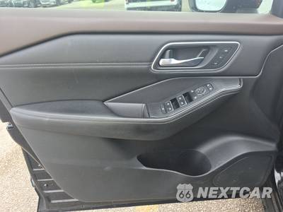2023 Nissan Rogue Platinum - zdjęcie 9 z 37 - miniatura