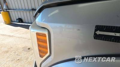 2017 Ford Super Duty F-250 Lariat Crew Cab Medium Bed - zdjęcie 29 z 30 - miniatura