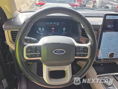 2023 Ford Expedition Limited - zdjęcie 10 z 24 - miniatura