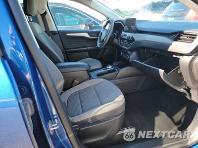 2022 Ford Escape Hybrid SE - zdjęcie 8 z 31 - miniatura