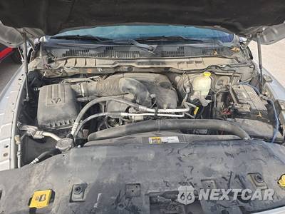 2015 Ram 1500 Express Crew Cab Short Bed - zdjęcie 15 z 33 - miniatura