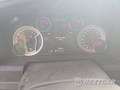 2015 Ram 1500 Express Crew Cab Short Bed - zdjęcie 12 z 33 - miniatura